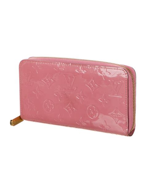 Patent leather wallet Louis Vuitton Pink in Patent leather 